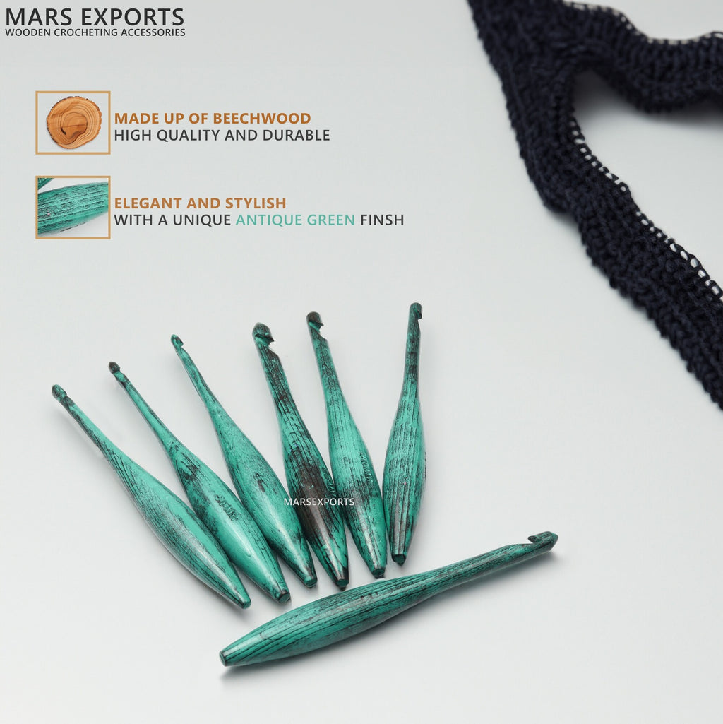 7-Piece Wooden Crochet Hook Set – Dolphin Design, Antique Green