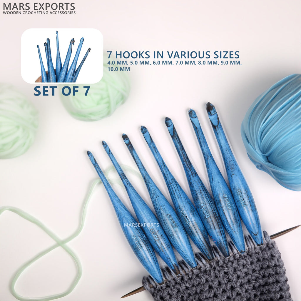 7-Piece Wooden Crochet Hook Set – Dolphin Design, Antique Blue