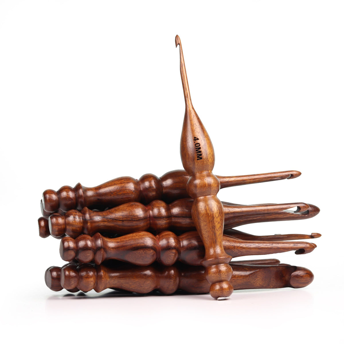 Premium 13-Piece Rosewood Crochet Hook Set – Smooth Wooden Hooks, Design 2